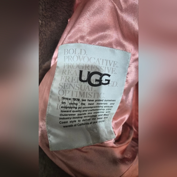 UGG Chocolate Teddy Jacket for Women - Size M/L - Picture 5 of 6